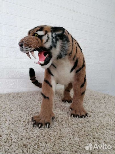 Скульптура тигра