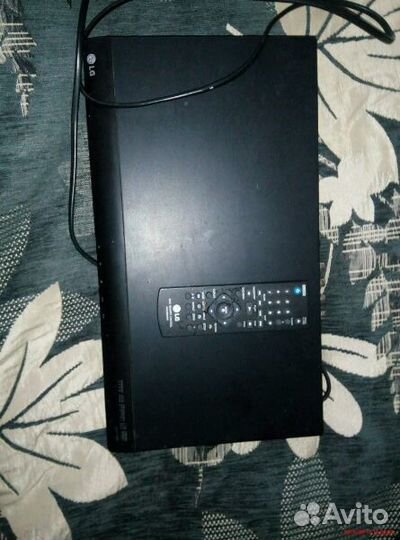 Продам DVD плеер