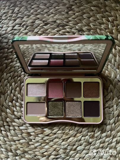 Too faced палетка теней Shake your Palm Palms