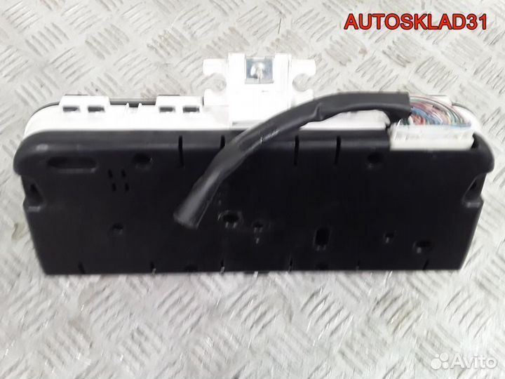 Панель приборов Toyota Corolla Verso 838000F092