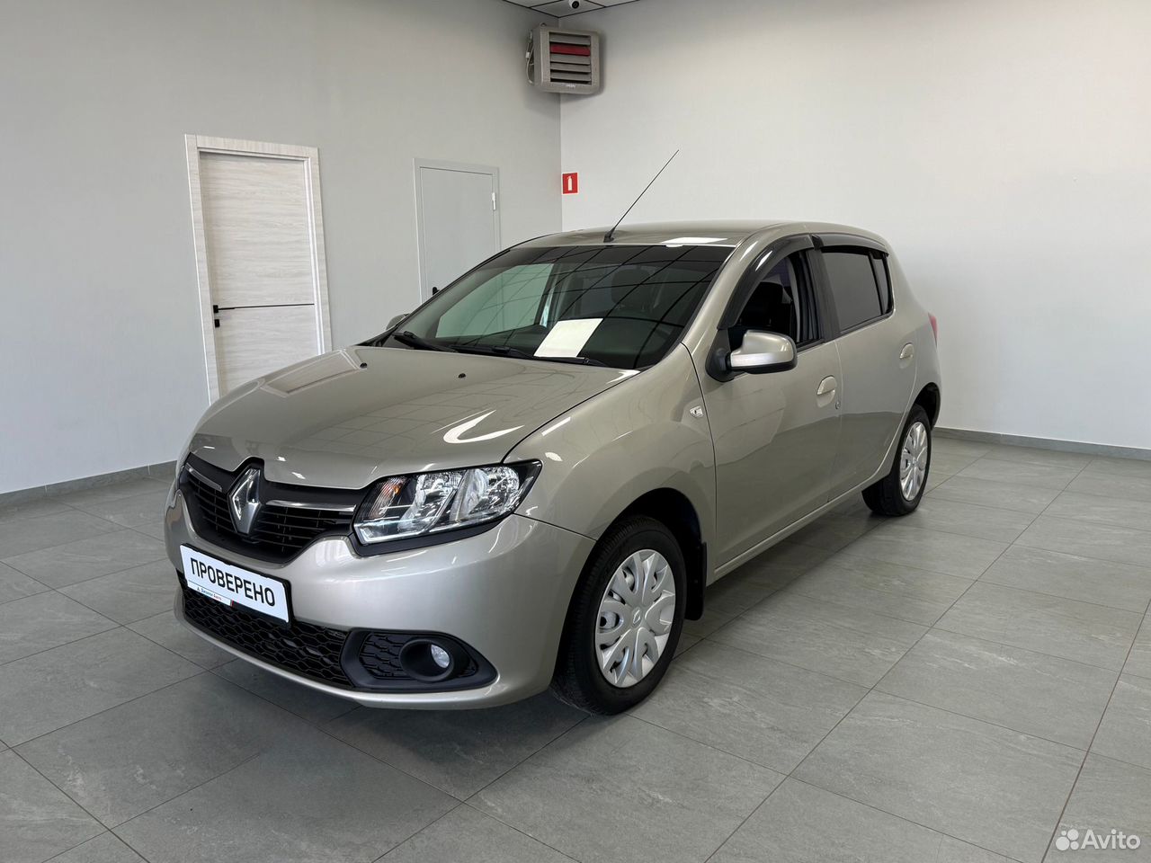Renault Sandero 1.6 MT, 2015, 152 350 км