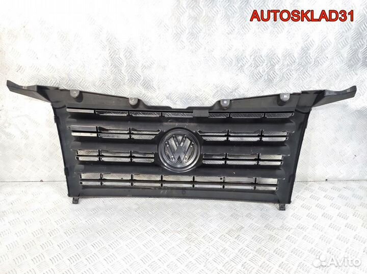 Решетка радиатора Volkswagen Crafter 2E0853651D