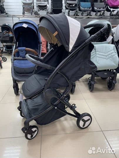Коляска прогулочная