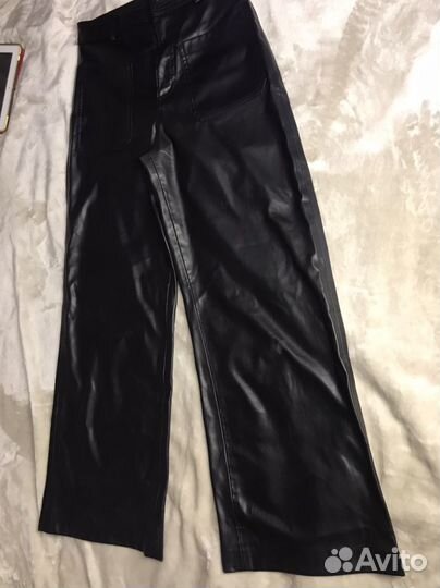 Кожаные штаны zara