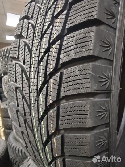 Kumho WinterCraft Ice Wi51 215/50 R17 95T