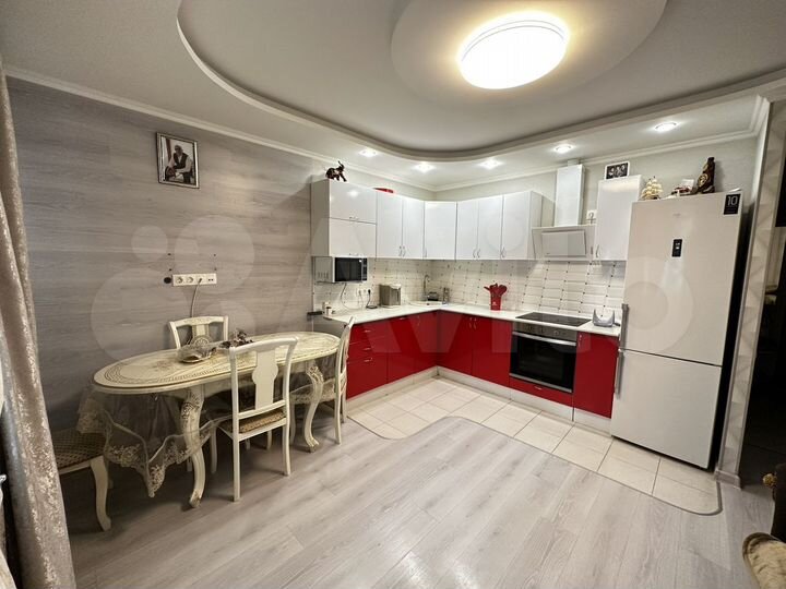 2-к. квартира, 50 м², 8/16 эт.