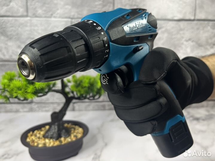 Шуруповерт makita