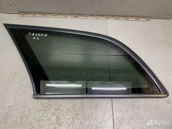 Форточка кузова левая Toyota Avensis T250