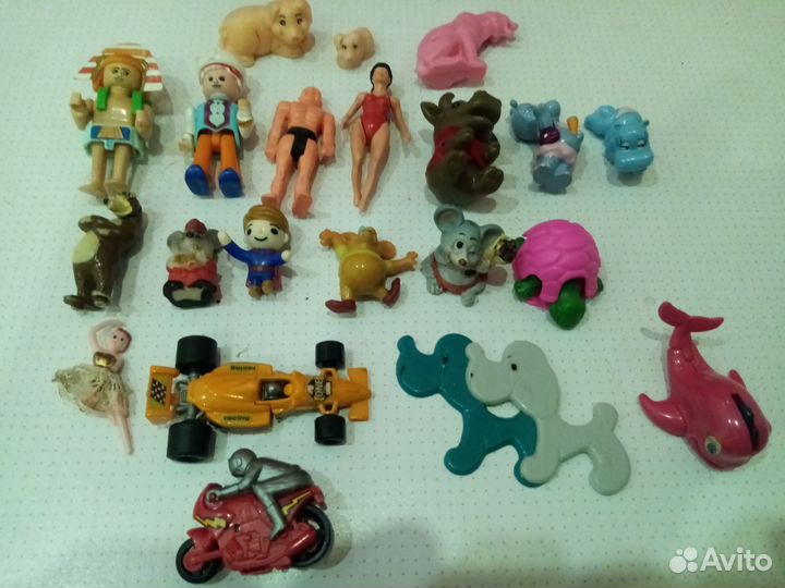 Игрушки Киндер сюрприз