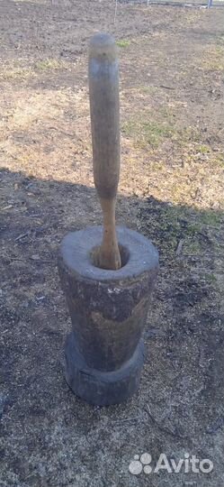 Ступа старинная с пестом