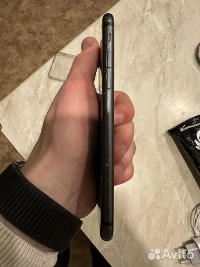 iPhone 8, 128 ГБ