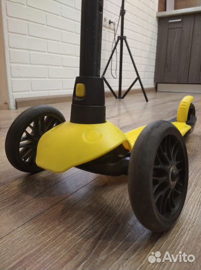 Самокат детский трехколесный новый