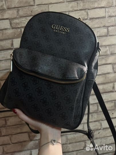 Рюкзак guess