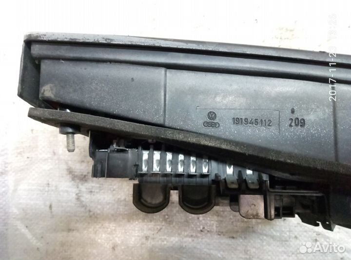 Фонарь задний правый Фольксваген Гольф 2