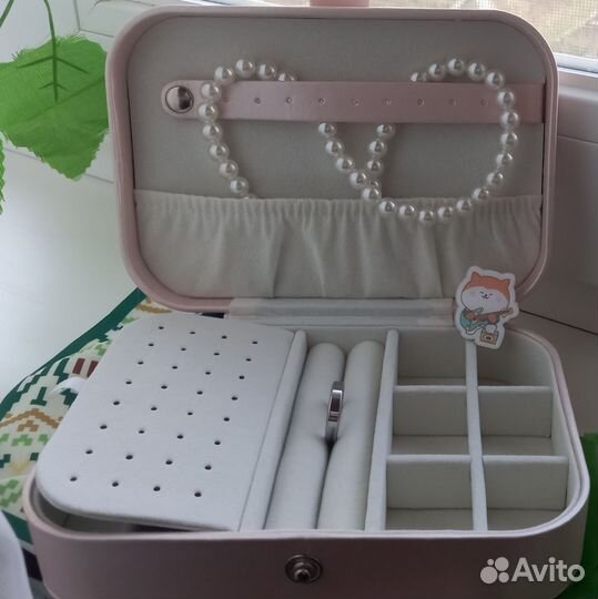 Шкатулка для украшений