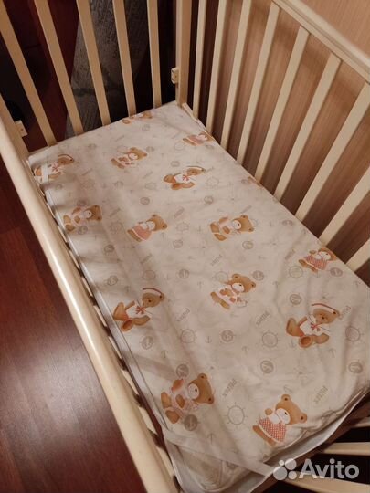 Детская кроватка