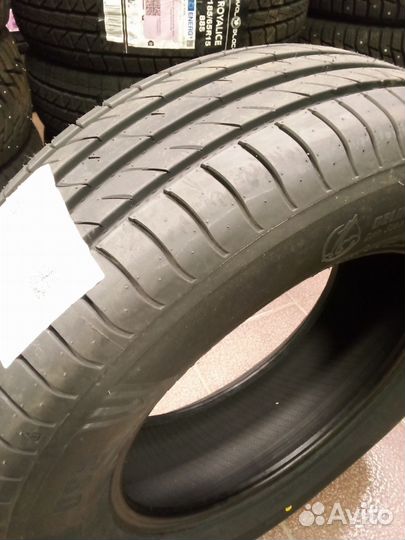 Delinte DS2 215/65 R16 102H