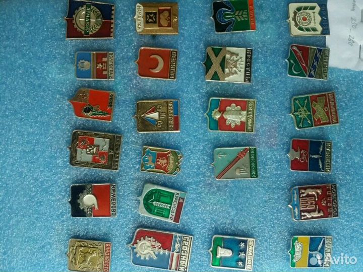 Значки из серии гербы городов СССР Кемеровская