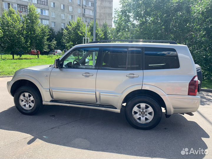 Mitsubishi Pajero 3.2 AT, 2003, 267 000 км