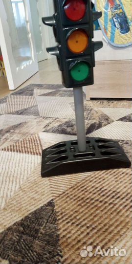 Игрушечный светофор