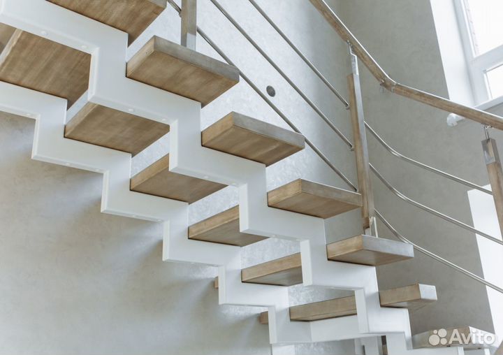 Лестница на второй этаж