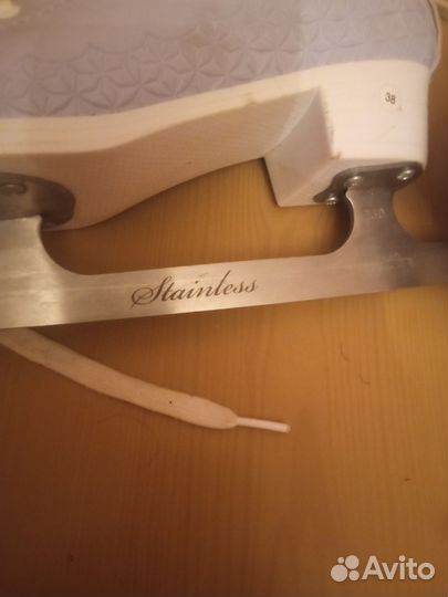 Коньки фигурные 38 размер