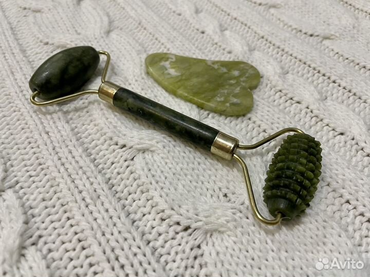 Массажер гуаша для лица