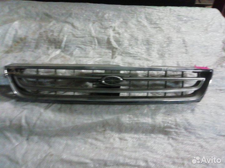 Решетка радиатора передняя Toyota Corona Exiv