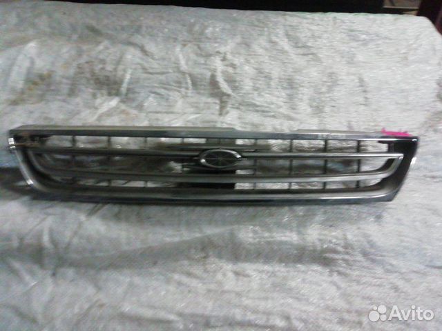 Решетка радиатора передняя Toyota Corona Exiv