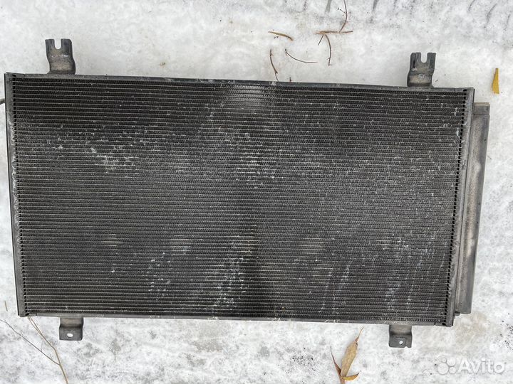 Радиатор кондиционера Mitsubishi Grandis