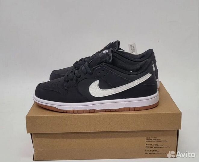 Кроссовки Nike SB Dunk Low black gum