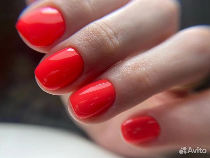 Маникюр и педикюр гель лак
