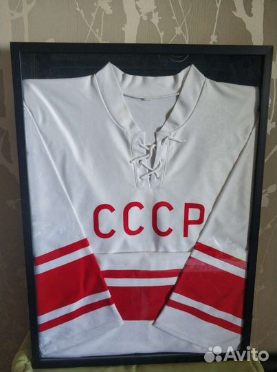 Витрина, рамка, бокс для футболок