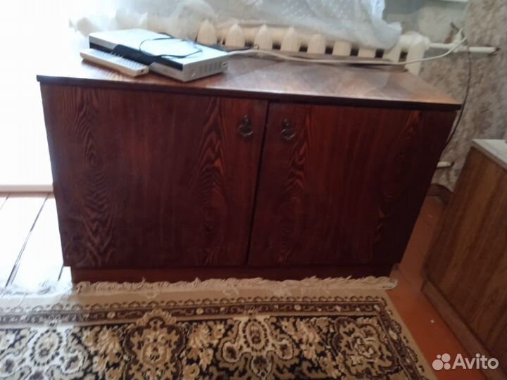 Тумба под телевизор