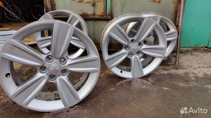Диски на mitsubishi outlander r18 бу