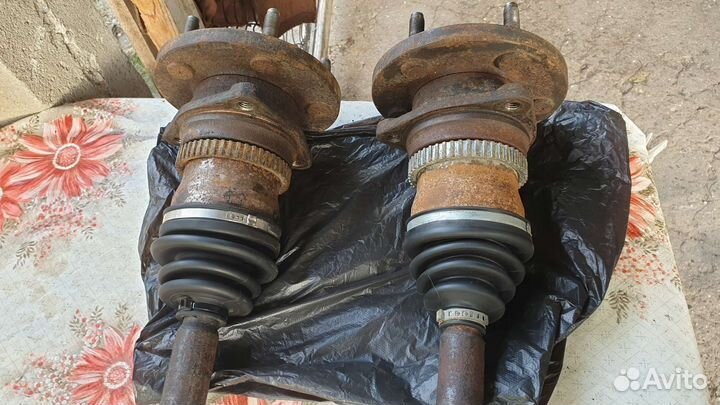 Полуось передняя Jeep Grand Cherokee WJ