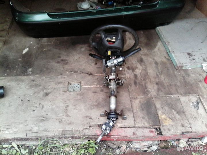 Двигатель с коробкой Nissan Primera 1997г.в