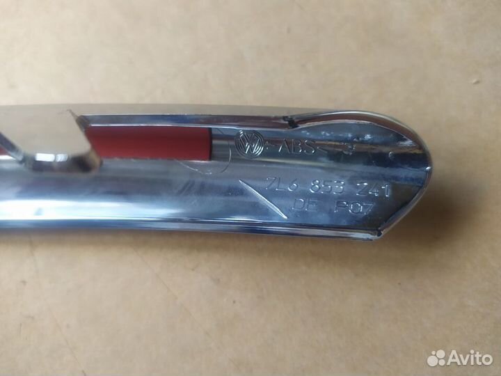 Молдинг переднего бампера левый VW Touareg 2002