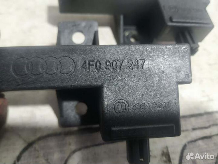 Антенна Audi A6 C6 3.2 2007