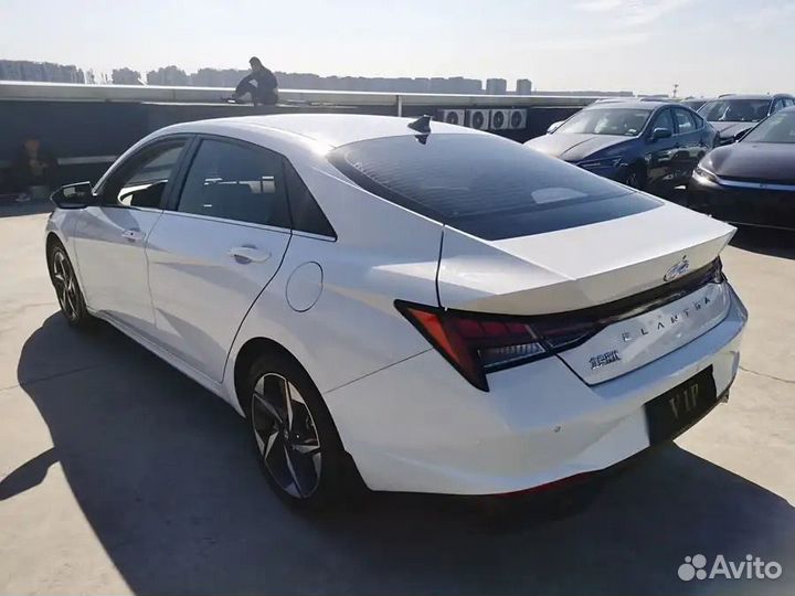 Hyundai Elantra 1.5 CVT, 2021, 17 000 км