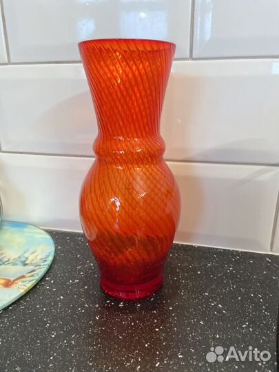 Ваза красное стекло СССР
