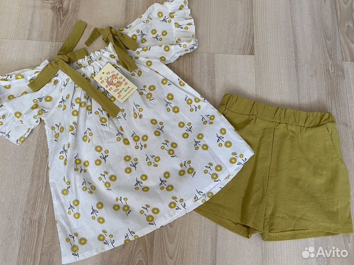 Комплект для девочки (футболка и шорты) новый