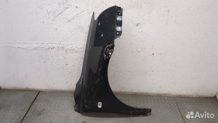 Крыло Toyota Avensis 2, 2006
