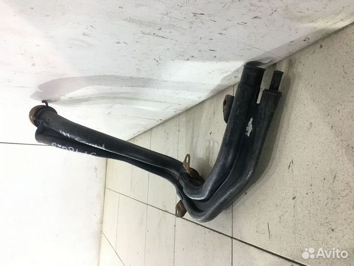 Топливно-заливная горловина