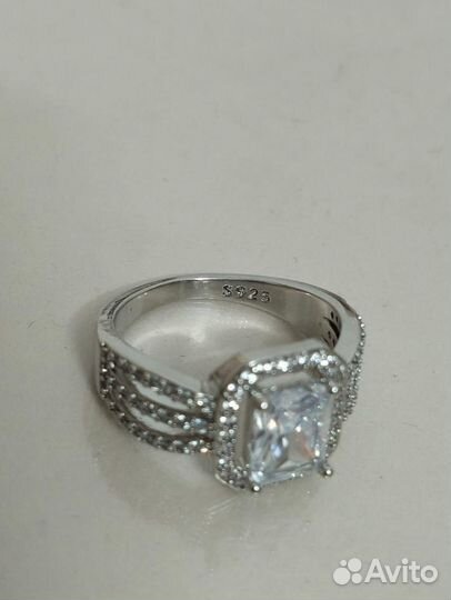Серебряное кольцо