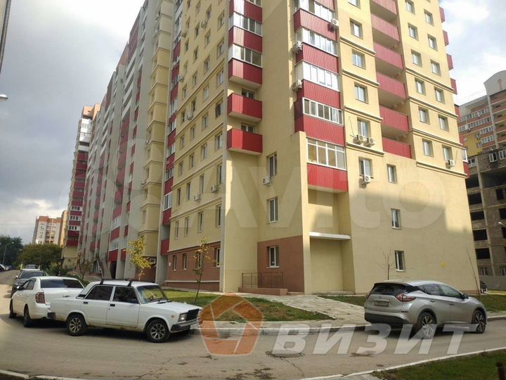 Помещение с отдельным входом и кабинетами