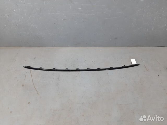 Молдинг заднего бампера центральный Volkswagen