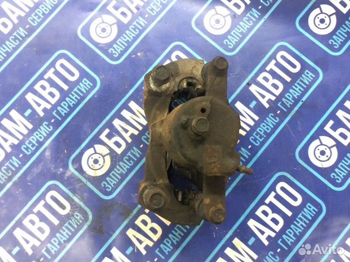 Суппорт тормозной передний правый Toyota Corolla