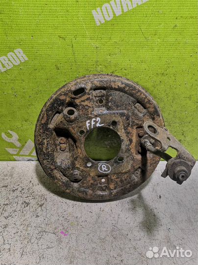 Щит опорный задний правый Форд Фокус 2