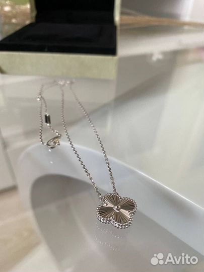 Van cleef подвеска